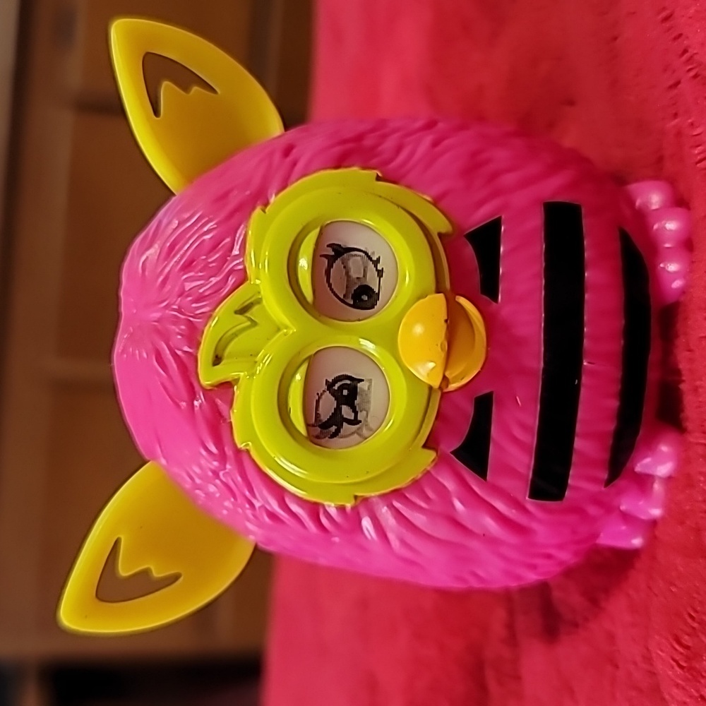 Furby Boom McDonald's Happy Meal Toy #6 Pink Playful Eyes Furby